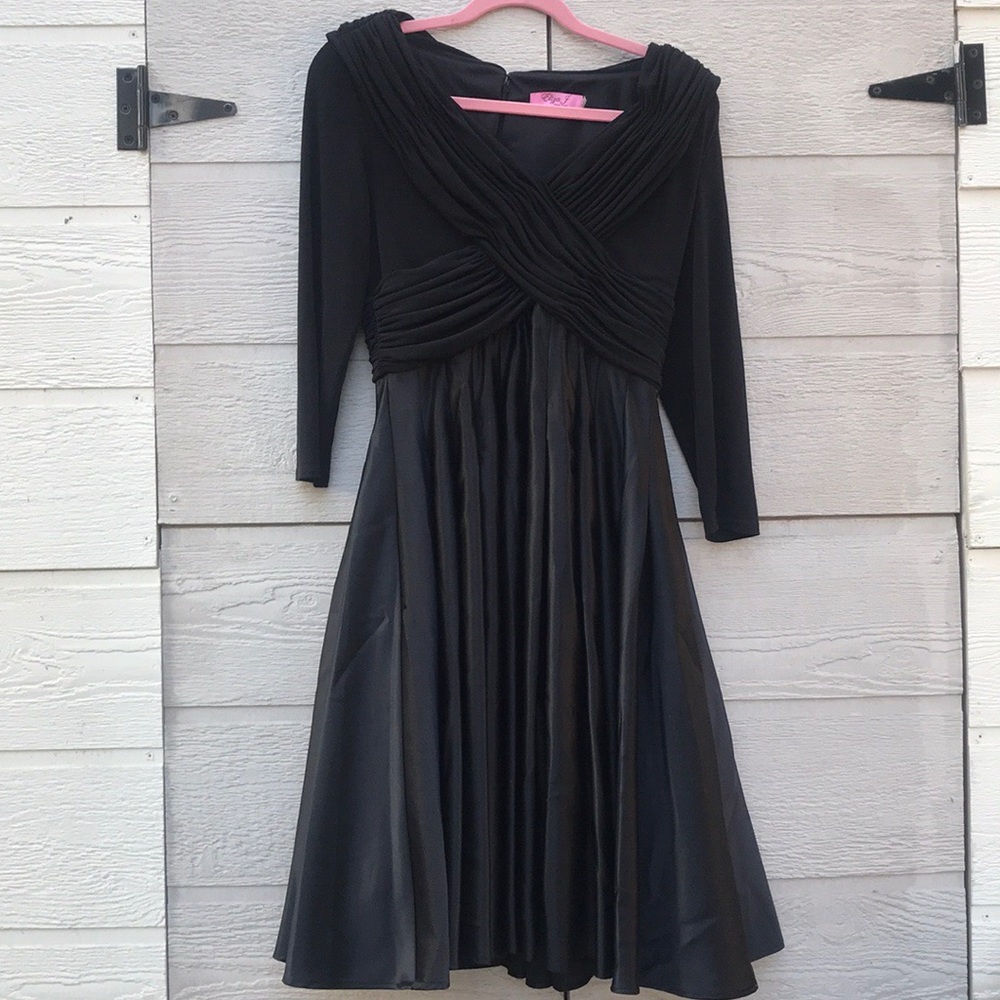 Black long sleeve Elija J dress